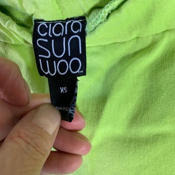 Ciara SunWoo Skinny Chartreuse Capri Pants Size XS - Picture 3 of 4